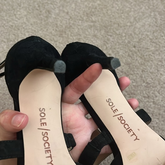 “Sole Society: Kitten Heels” - Picture 4 of 10